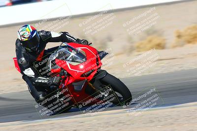 media/Jan-08-2022-SoCal Trackdays (Sat) [[1ec2777125]]/Turn 15 Inside (950am)/